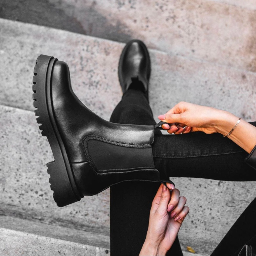 Vince Chelsea Boots
